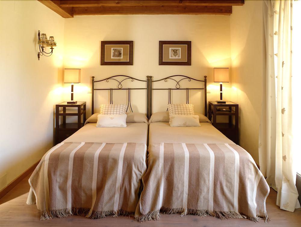 Hotel Ribera Del Corneja 拿瓦费彼迪亚-德科尔 外观 照片